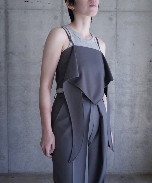 LOW CLASSIC（ロウ　クラシック）の「CLASSIC SCARF TOP（キャミソール・レディース・グレー・S）」の3枚目の写真