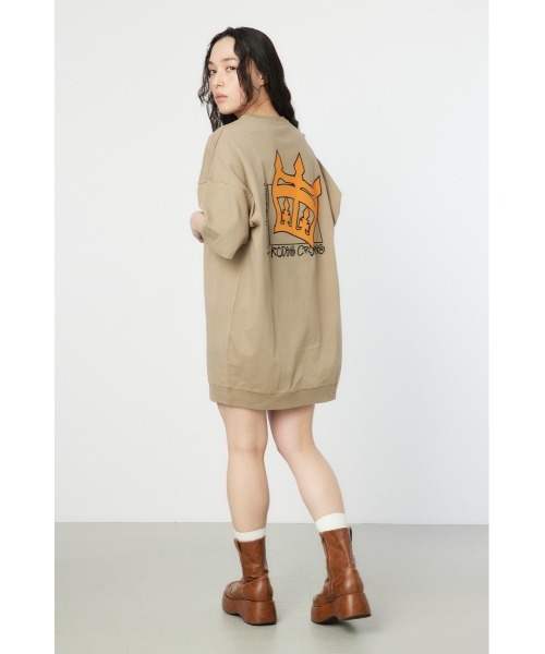 RODEO CROWNS WIDE BOWL(ロデオクラウンズワイドボウル)の「Tagging Big Crownワンピース(ワンピース・レディース・オフホワイト/ブラック/クリアレッド/ライトカーキ・FREE)」の13枚目の写真