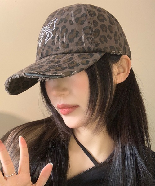 lilful（リルフル）の「バタフライリボンモチーフ ラインストーン レオパード柄キャップ（キャップ・レディース・ベージュ/ブラウン/グレー・F）」の8枚目の写真