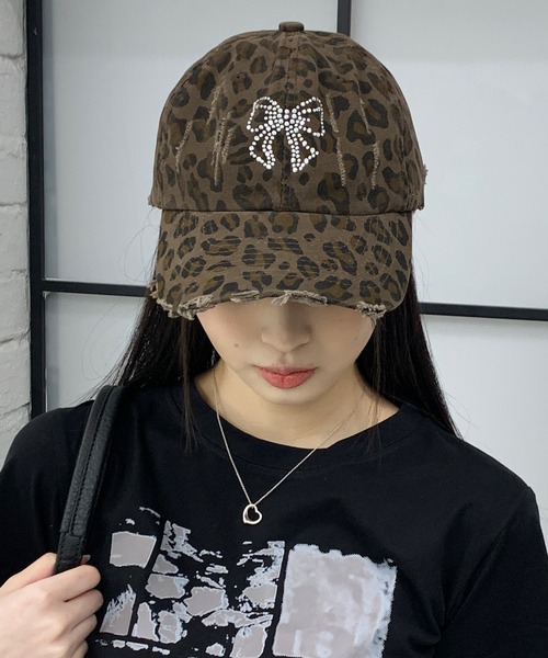 lilful（リルフル）の「バタフライリボンモチーフ ラインストーン レオパード柄キャップ（キャップ・レディース・ベージュ/ブラウン/グレー・F）」の9枚目の写真