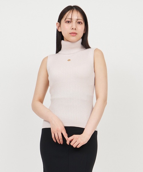 ROYAL PARTY(ロイヤルパーティー)の「プレートニットチャーム付ノースリーブハイネックラメニットトップス(ニット/セーター・レディース・ブラック/ブルー/ピンク・FREE)」の7枚目の写真