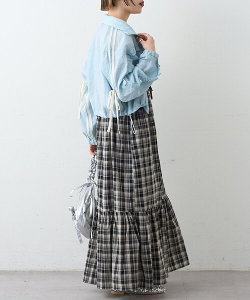 w closet(ダブルクローゼット)の「シアーチェックティアードキャミワンピース(ワンピース・レディース・ブラック/ブルー/ブラウン・FREE)」の13枚目の写真