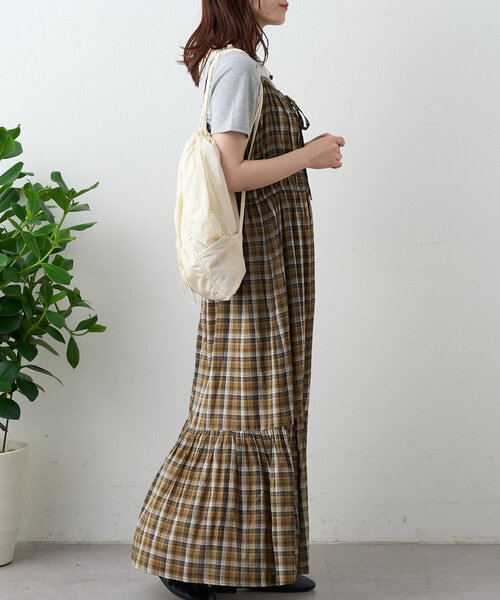 w closet(ダブルクローゼット)の「シアーチェックティアードキャミワンピース(ワンピース・レディース・ブラック/ブルー/ブラウン・FREE)」の18枚目の写真