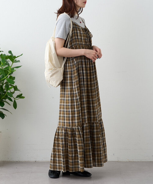 w closet(ダブルクローゼット)の「シアーチェックティアードキャミワンピース(ワンピース・レディース・ブラック/ブルー/ブラウン・FREE)」の19枚目の写真