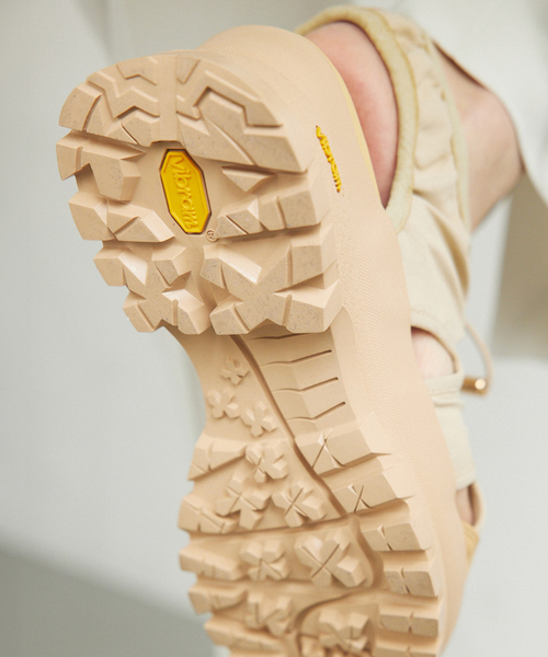 Au BANNISTER(オゥバニスター)の「【Vibram/ヴィブラムソール】スポーツサンダル(サンダル・レディース・ダークブラウン/ベージュ/ブラック・M/L/S)」の6枚目の写真