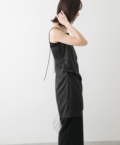 SENSE OF PLACE by URBAN RESEARCH（センスオブプレイスバイアーバンリサーチ）の「サテンタックミニキャミワンピース（ワンピース・レディース・ブラック/オフホワイト・ONE）」の6枚目の写真