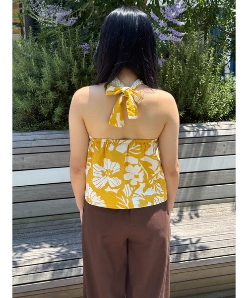 BANANA REPUBLIC FACTORY STORE(バナナリパブリック ファクトリーストア)の「BANANA REPUBLIC FACTORY STORE ノットフロント ホルタートップ(シャツ/ブラウス・レディース・イエロー・XS/M/S/L)」の5枚目の写真