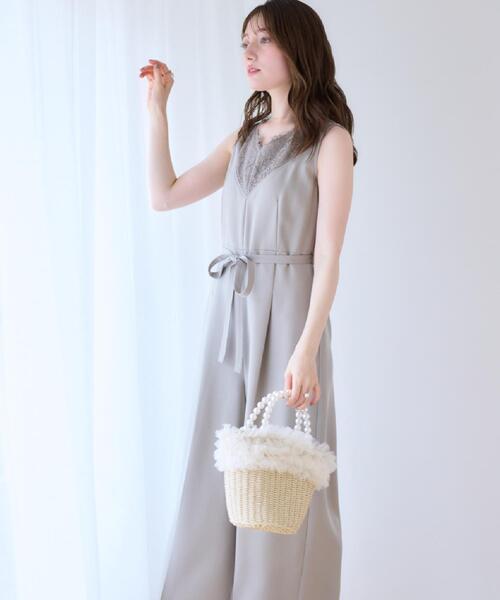 couture brooch(クチュールブローチ)の「【一枚で着映える】レース切替デザインオールインワン(サロペット/オーバーオール・レディース・ブラック/ナチュラル・38/40/42)」の2枚目の写真