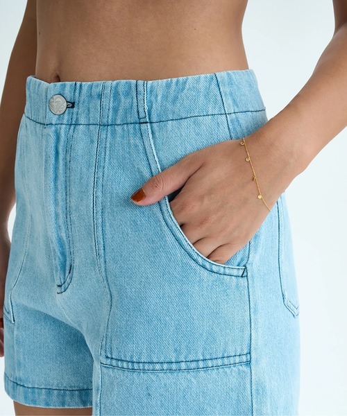 ROXY（ロキシー）の「FAVORITE /ロキシーデニムショートパンツ（デニムパンツ・レディース・ブルー/ブラック・LARGE/SMALL/MEDIUM）」の11枚目の写真