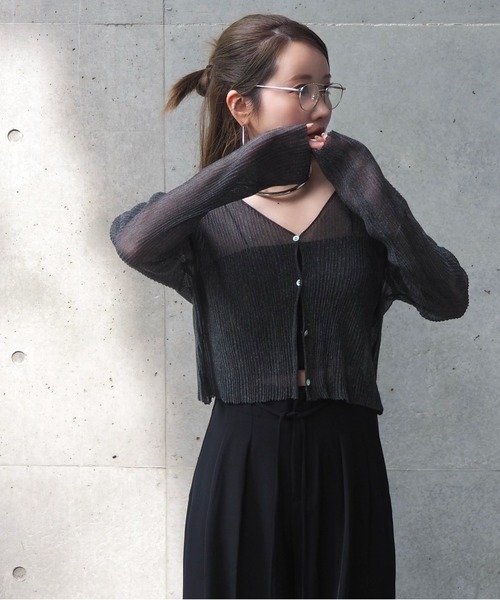 LAULEN（ローレン）の「sheer rib v neck cardigan /シアー プリーツ Vネック ショート丈 カーディガン（カーディガン/ボレロ・レディース・ホワイト/ピンク/イエロー/ブラック/グレー/ブルー・FREE）」の4枚目の写真