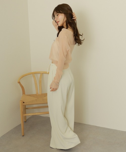 LAULEN（ローレン）の「sheer rib v neck cardigan /シアー プリーツ Vネック ショート丈 カーディガン（カーディガン/ボレロ・レディース・ホワイト/ピンク/イエロー/ブラック/グレー/ブルー・FREE）」の9枚目の写真