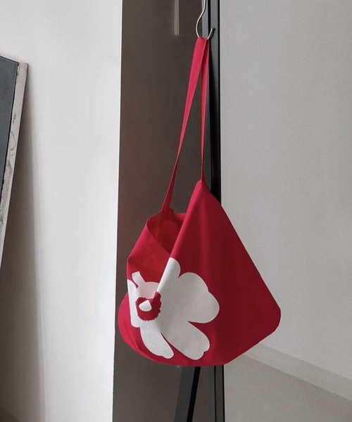 SPIGA(スピーガ)の「キャンバス地フラワーモチーフバッグ(トートバッグ・レディース・オフホワイト/グリーン/レッド・FREE)」の8枚目の写真