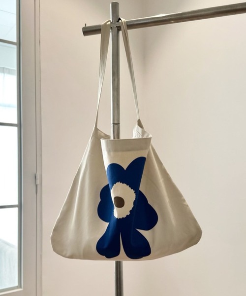 SPIGA(スピーガ)の「キャンバス地フラワーモチーフバッグ(トートバッグ・レディース・オフホワイト/グリーン/レッド・FREE)」の10枚目の写真