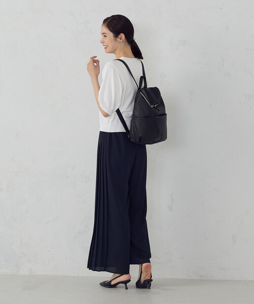 MONO　COMME CA（モノコムサ）の「A4サイズ対応 タックリュック（バックパック/リュック・レディース・ブラック/グレイッシュベージュ/ダークグレー・FREE）」の11枚目の写真