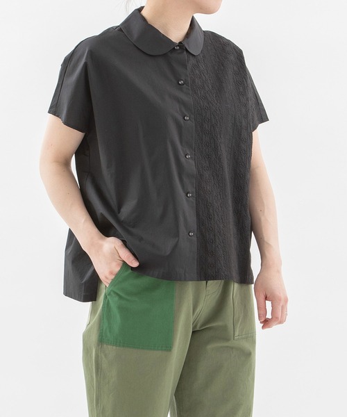 nop de nod(ノップドゥノッド)の「misc rondeフレンチスリーブブラウス(シャツ/ブラウス・レディース・スミクロ/オフホワイト/ライトブルー/ブラック・3)」の1枚目の写真