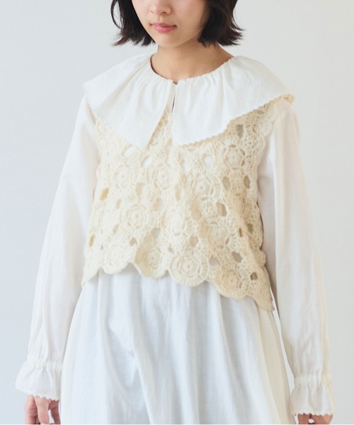 bulle de savon（ビュルデサボン）の「ネパールハンドニット かぎ針レース ベスト（ベスト・レディース・ホワイト/レッド/ブラック・FREE）」の4枚目の写真