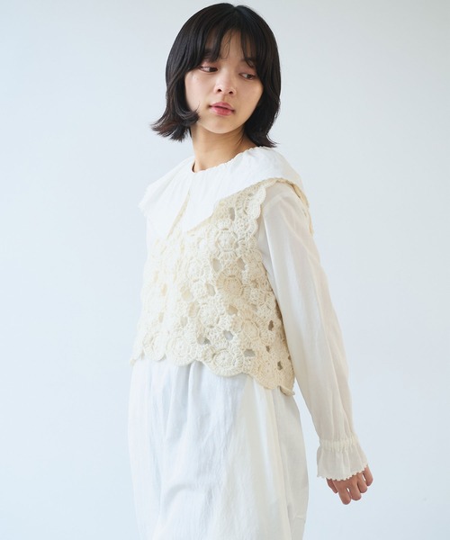 bulle de savon（ビュルデサボン）の「ネパールハンドニット かぎ針レース ベスト（ベスト・レディース・ホワイト/レッド/ブラック・FREE）」の7枚目の写真