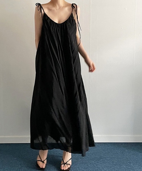 deux amour(ドゥーザムール)の「バックオープンキャミロングワンピース(ワンピース・レディース・ホワイト/グリーン/ブラック・FREE)」の10枚目の写真