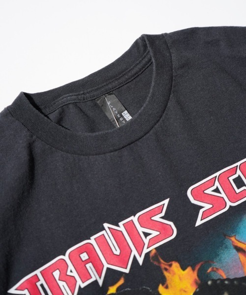 THRIFTY LOOK（スリフティールック）の「THRIFTY LOOK / スリフティールック THRIFTY "TRAVIS SCOTT" TEE トラヴィス・スコット ユーズド加工 HIPHOP ヒップホップTシャツ（Tシャツ/カットソー・メンズ・ブラック系その他/ブラック・LARGE/X-LARGE/MEDIUM）」の13枚目の写真