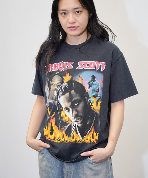 THRIFTY LOOK（スリフティールック）の「THRIFTY LOOK / スリフティールック THRIFTY "TRAVIS SCOTT" TEE トラヴィス・スコット ユーズド加工 HIPHOP ヒップホップTシャツ（Tシャツ/カットソー・メンズ・ブラック系その他/ブラック・LARGE/X-LARGE/MEDIUM）」の15枚目の写真