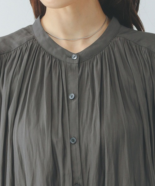 GLOBAL WORK（グローバルワーク）の「さらさらリラックスギャザーブラウス半袖/494041（シャツ/ブラウス・レディース・ネイビー/スミクロ・MEDIUM/LARGE）」の15枚目の写真