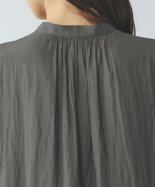 GLOBAL WORK（グローバルワーク）の「さらさらリラックスギャザーブラウス半袖/494041（シャツ/ブラウス・レディース・ネイビー/スミクロ・MEDIUM/LARGE）」の16枚目の写真