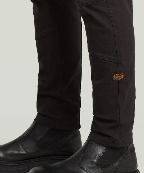 G-STAR(ジースター)の「ZIP POCKET 3D SKINNY CARGO PANTS 2.0/立体裁断スキニーカーゴパンツ(カーゴパンツ・メンズ・ダークブルー/ダークブラック・31/30/33/30/32/30/29/30/30/30/34/30/28/30/36/30/30/32)」の6枚目の写真