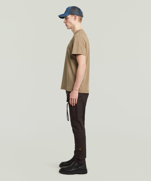 G-STAR(ジースター)の「ZIP POCKET 3D SKINNY CARGO PANTS 2.0/立体裁断スキニーカーゴパンツ(カーゴパンツ・メンズ・ダークブルー/ダークブラック・31/30/33/30/32/30/29/30/30/30/34/30/28/30/36/30/30/32)」の5枚目の写真