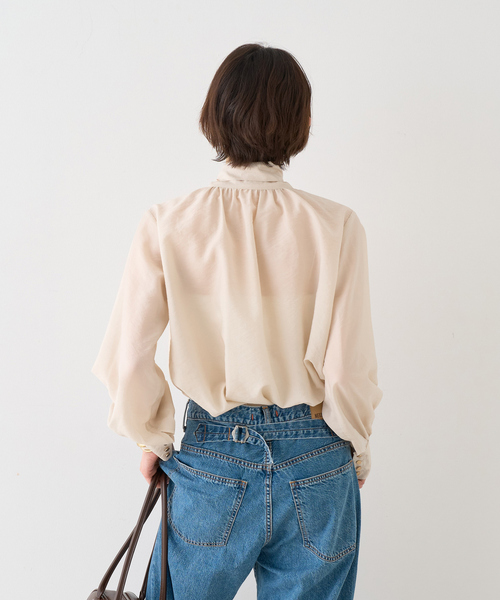 EMMA ROUGE VIF(エマルージュヴィフ)の「【一部店舗限定】袖ボリュームボウタイブラウス(シャツ/ブラウス・レディース・アイボリー/モカ/ピンク・フリー)」の6枚目の写真