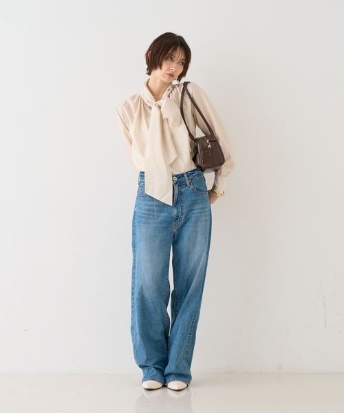 EMMA ROUGE VIF(エマルージュヴィフ)の「【一部店舗限定】袖ボリュームボウタイブラウス(シャツ/ブラウス・レディース・アイボリー/モカ/ピンク・フリー)」の18枚目の写真