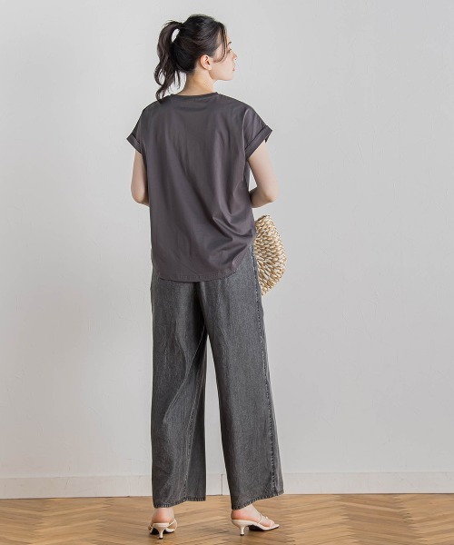 Droite lautreamont(ドロワットロートレアモン)の「ドライタッチコットンNEWロゴTシャツ≪洗濯機で洗える≫(Tシャツ/カットソー・レディース・チャコールグレー/オフホワイト/アイボリー・M)」の21枚目の写真