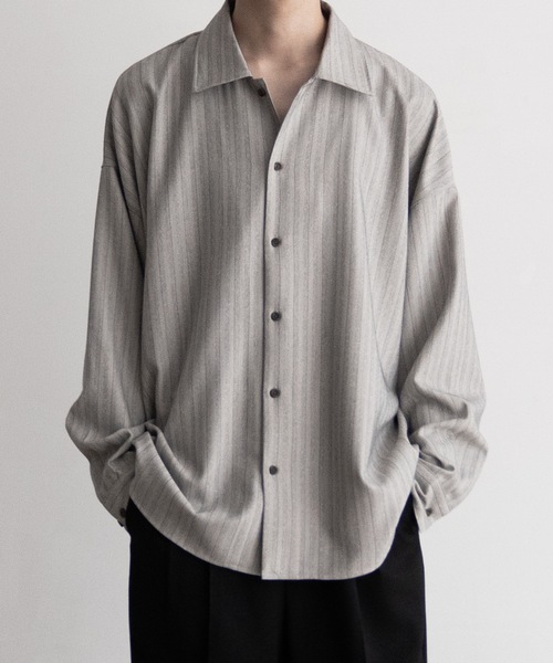 CASPER JOHN（キャスパージョン）の「Imitation wool huge shirts/イミテーションウールヒュージシャツ（シャツ/ブラウス・メンズ・ブラック系/ダークグレー/ベージュ/ホワイト/ブラック系1/ダークブラウン/ベージュ系/ブラウン系/ブラウン系1/グレイッシュベージュ/カーキ/ブラック/ブラック系2/グレー/チャコールグレー/グレー系その他/ブラック系3/ナチュラル/ネイビー系/グレー系その他3/グレー系その他2・X-SMALL/SMALL/MEDIUM/LARGE）」の8枚目の写真