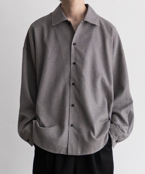 CASPER JOHN（キャスパージョン）の「Imitation wool huge shirts/イミテーションウールヒュージシャツ（シャツ/ブラウス・メンズ・ブラック系/ダークグレー/ベージュ/ホワイト/ブラック系1/ダークブラウン/ベージュ系/ブラウン系/ブラウン系1/グレイッシュベージュ/カーキ/ブラック/ブラック系2/グレー/チャコールグレー/グレー系その他/ブラック系3/ナチュラル/ネイビー系/グレー系その他3/グレー系その他2・X-SMALL/SMALL/MEDIUM/LARGE）」の18枚目の写真