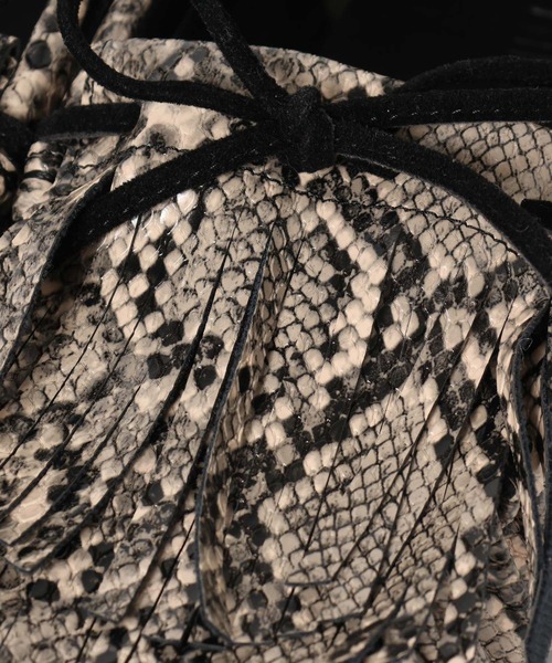 niko and...（ニコアンド）の「オリジナルフリンジモカシンシューズ（モカシン/デッキシューズ・レディース・キャメル/その他1・MEDIUM/LARGE）」の19枚目の写真