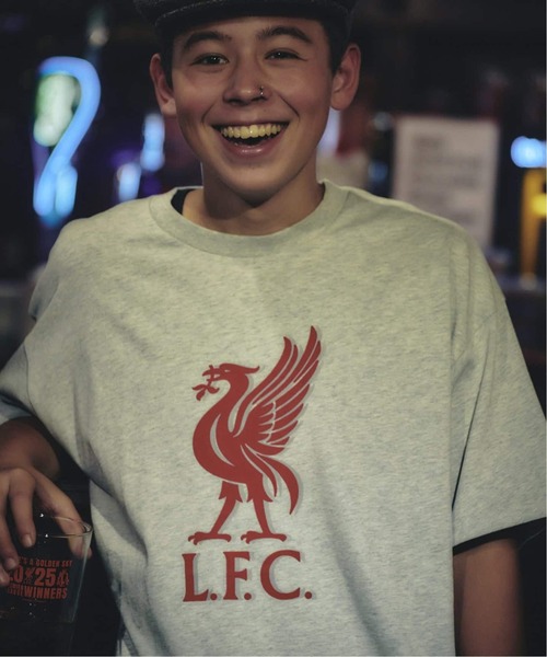 417 EDIFICE(フォーワンセブンエディフィス)の「【Liverpool FC / リバプール FC】VINTAGE FLOCKING PRINT Tシャツ(Tシャツ/カットソー・メンズ・ブラック/ライトグレー・SMALL/MEDIUM/LARGE/X-LARGE)」の2枚目の写真