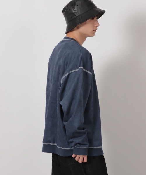 LAKOLE（ラコレ）の「※ステッチスエードプルオーバー / 587074（スウェット・メンズ・ライトグレー/チャコール/ブルー・MEDIUM/LARGE/X-LARGE）」の10枚目の写真