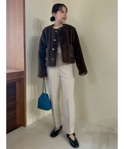 金釦クロップドファージャケット（ノーカラージャケット）｜Mila Owen