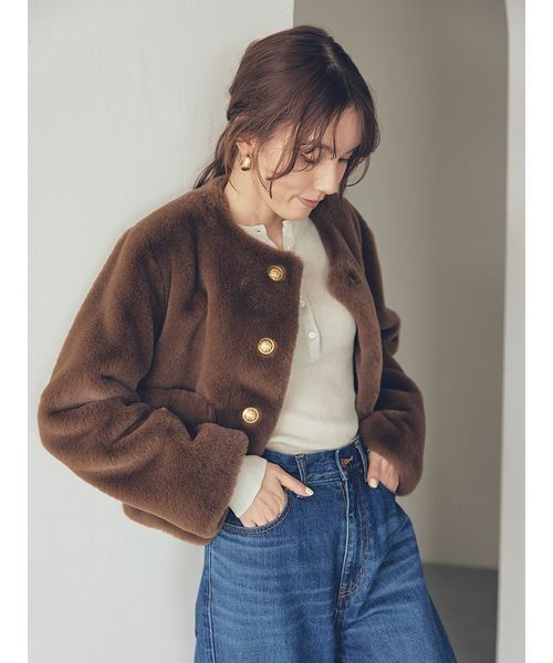 セール】金釦クロップドファージャケット（ノーカラージャケット