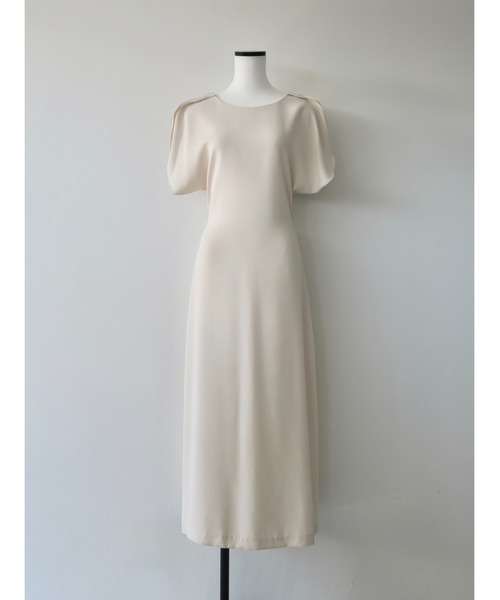 rounded hem sleeve dress（ドレス）｜celon（セロン）の