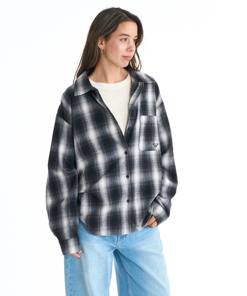ROXY（ロキシー）の「LOOK UP/ロキシー長袖ドロップショルダーチェックシャツ（シャツ/ブラウス・レディース・ブルー/ブラック・MEDIUM/LARGE）」の3枚目の写真
