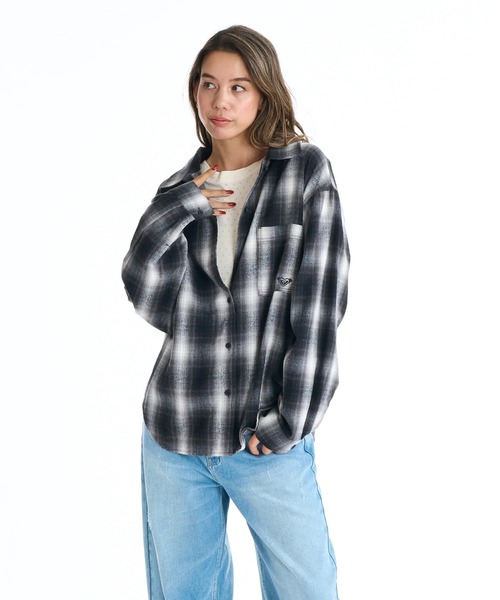 ROXY（ロキシー）の「LOOK UP/ロキシー長袖ドロップショルダーチェックシャツ（シャツ/ブラウス・レディース・ブルー/ブラック・MEDIUM/LARGE）」の19枚目の写真
