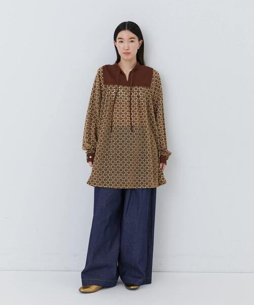 conges payes ADIEU TRISTESSE(コンジェ ペイエ アデュートリステス)の「モールレース刺繍チュニック(チュニック・レディース・ブラウン/ブラック・38)」の3枚目の写真