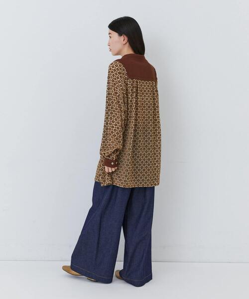 conges payes ADIEU TRISTESSE(コンジェ ペイエ アデュートリステス)の「モールレース刺繍チュニック(チュニック・レディース・ブラウン/ブラック・38)」の5枚目の写真