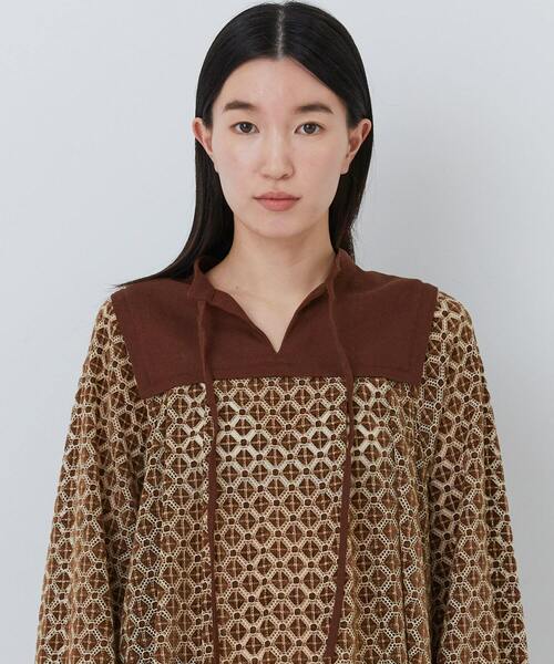 conges payes ADIEU TRISTESSE(コンジェ ペイエ アデュートリステス)の「モールレース刺繍チュニック(チュニック・レディース・ブラウン/ブラック・38)」の11枚目の写真