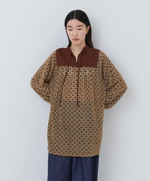 conges payes ADIEU TRISTESSE(コンジェ ペイエ アデュートリステス)の「モールレース刺繍チュニック(チュニック・レディース・ブラウン/ブラック・38)」の2枚目の写真