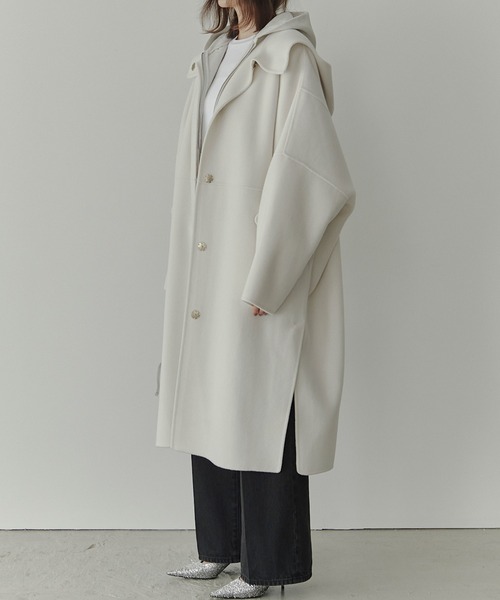 LE CIEL BLEU（ルシェルブルー）の「フードダブルフェイスコート