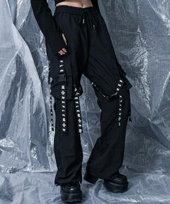 CIVARIZE/シヴァーライズ』サスペンダー付きスカートレイヤード