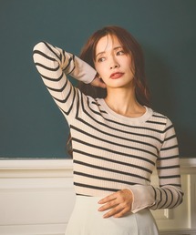 【WEB限定】袖ボタンクルーネックニット 602805