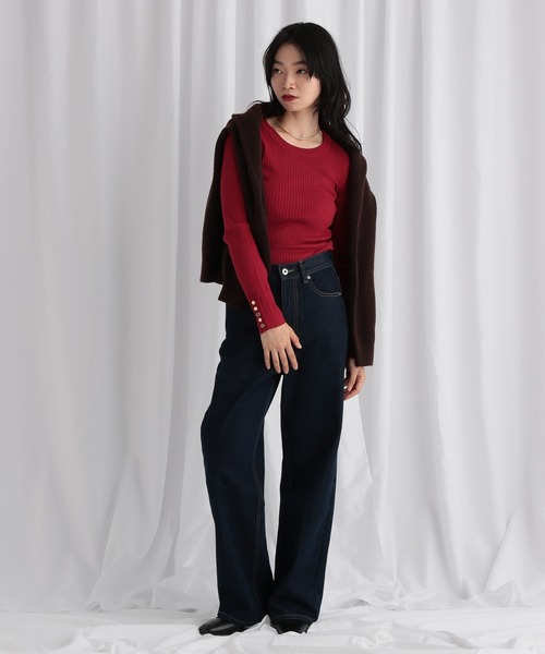 mysty woman（ミスティウーマン）の「【WEB限定】袖ボタンクルーネックニット　602805（ニット/セーター・レディース・ブラック/ネイビー/グレー/オフホワイト/レッド/ホワイト系その他/ブラック系その他/グレイッシュブルー・FREE）」の16枚目の写真