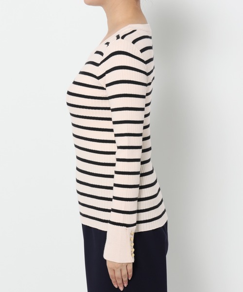 mysty woman（ミスティウーマン）の「【WEB限定】袖ボタンクルーネックニット　602805（ニット/セーター・レディース・ブラック/ネイビー/グレー/オフホワイト/レッド/ホワイト系その他/ブラック系その他/グレイッシュブルー・FREE）」の19枚目の写真